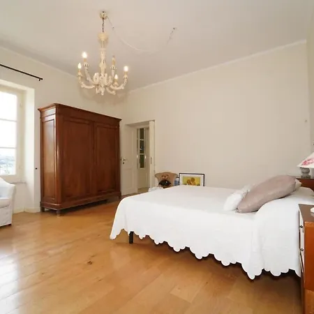 Perfect Getaway With Excellent Amenities Sarzana